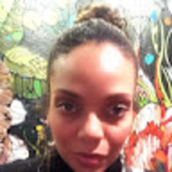 Meet your Posher, Crystal - Picture 1 of 1